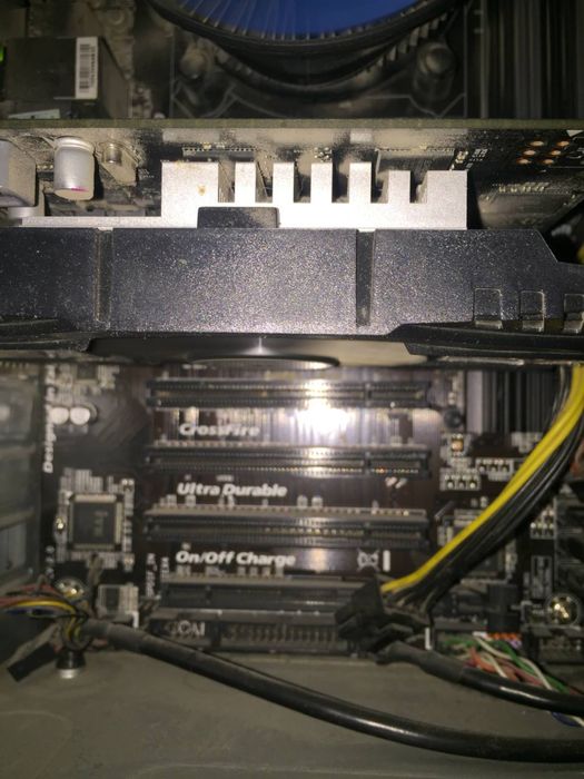 #CPU: Core i7 4790.  Srochno keys sotiladi  5.00.000 so’m