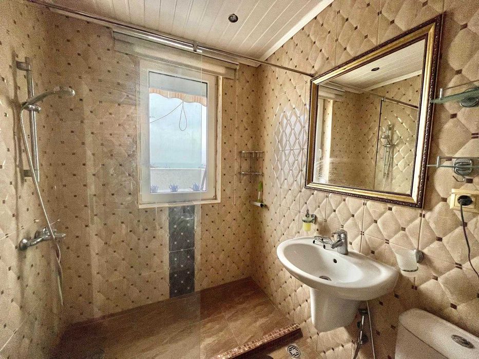 Тристаен апартамент в Равда с морска гледка!