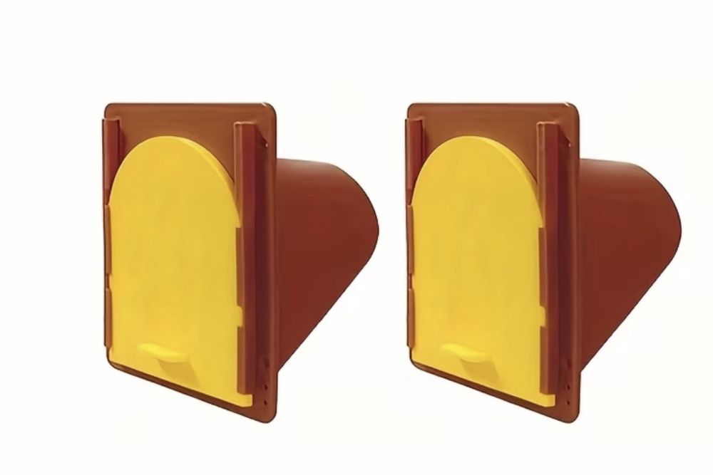 Intrari porumbei cu usa.