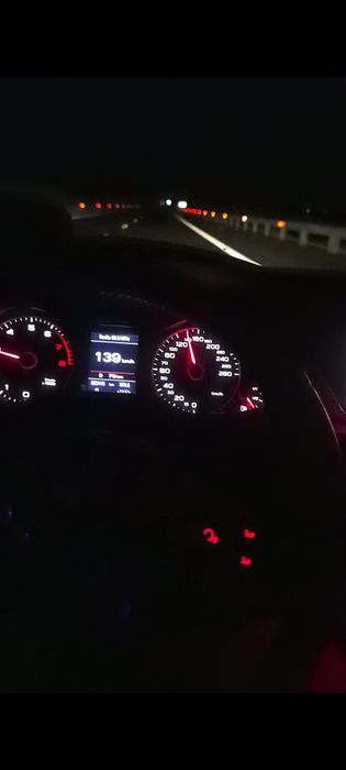 Vând urgent audi a4