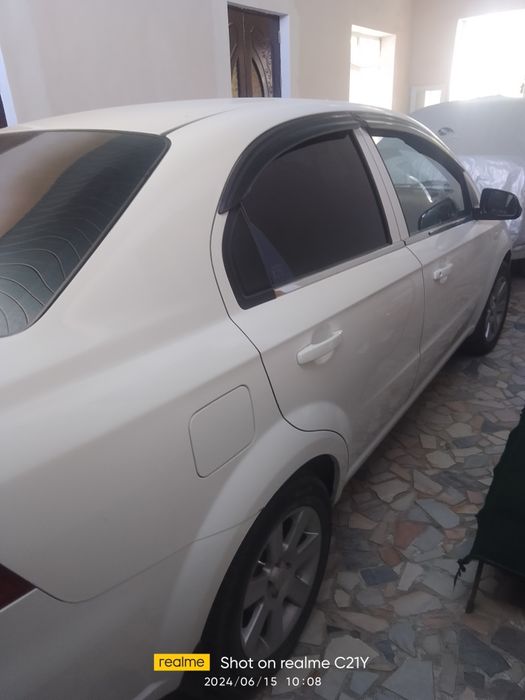 Toʻpichaday yurib turibti