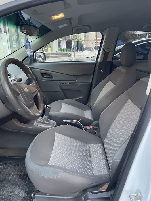 Chevrolet COBALT sotiladi
