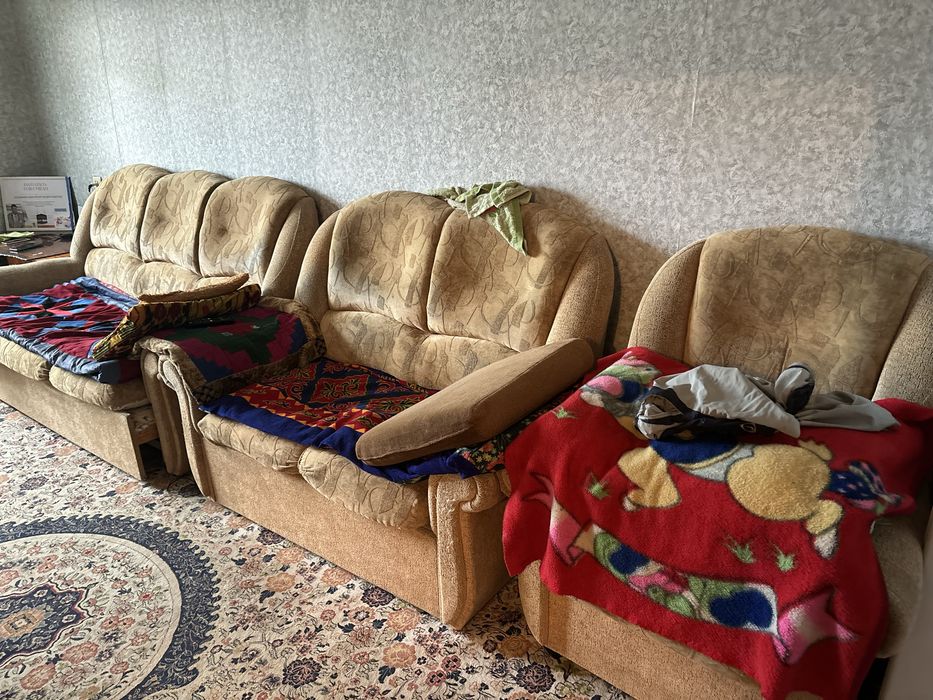 Диван (кресло, маленький диван, большой диван)