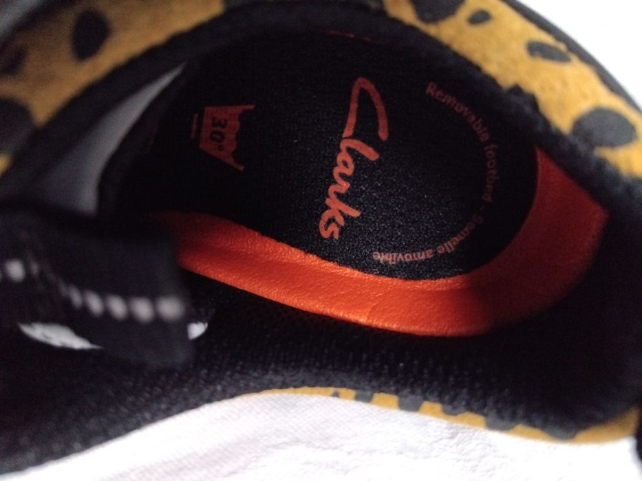 Нови детски обувки CLARKS