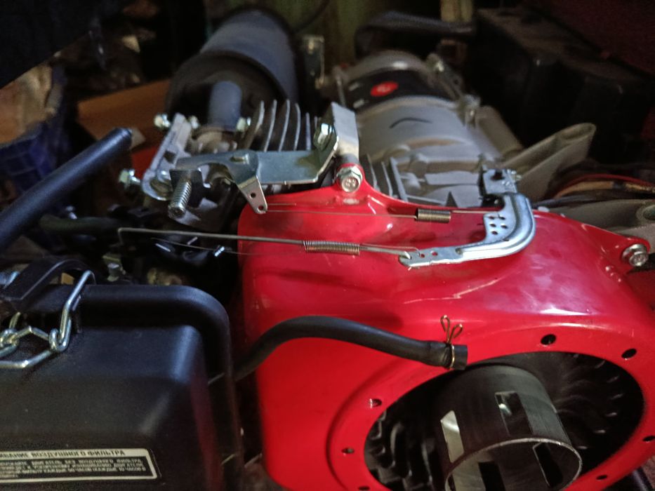 Продам бензогенератор 3,5 киловатт