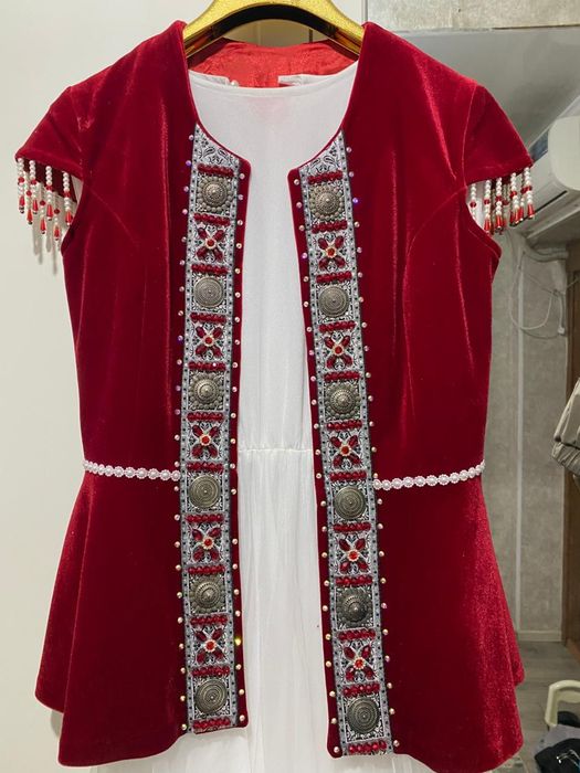 Кажекей бешпент сатылады