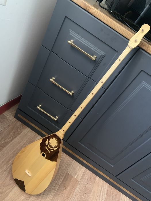 Домбыра с чехлом