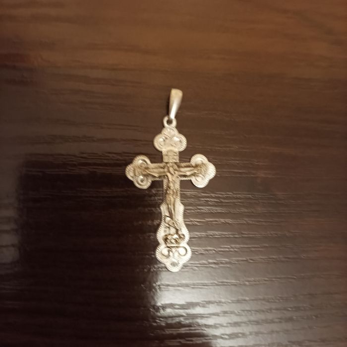 Серебряный крест