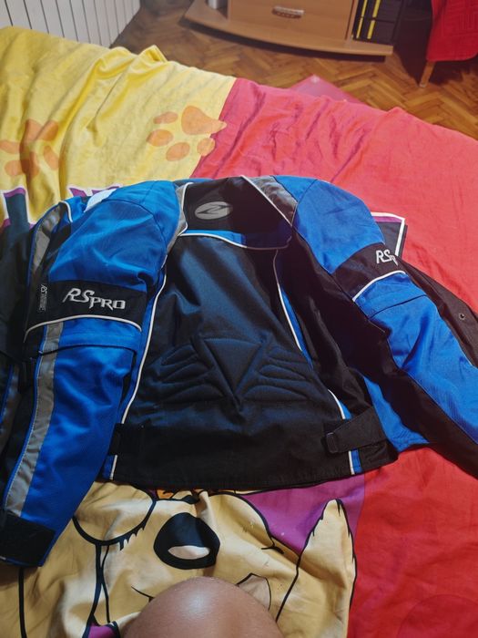 Мото яке RS Pro размер подходящ за деца от 8-9