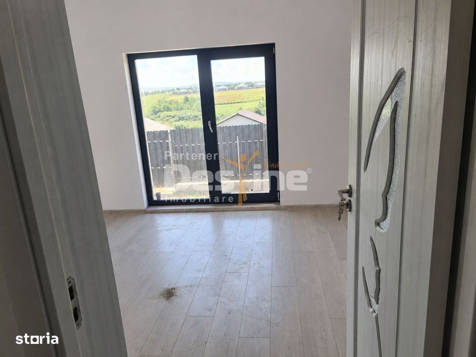 Casa in VOROVEȘTI, 4 camere, 87 mp utili, 15 mp terasa, incalzire in