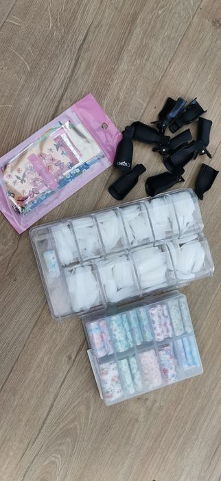 Accesorii unghii