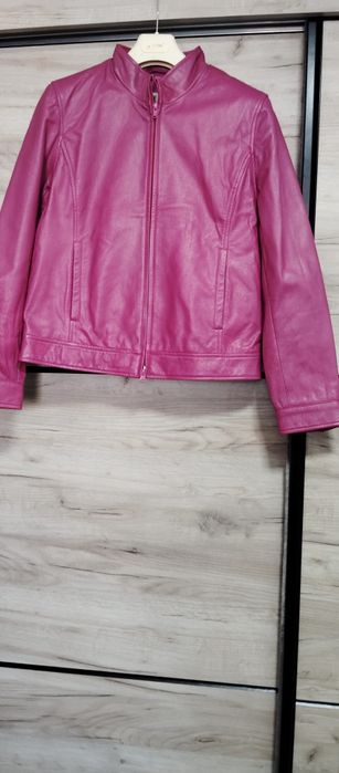 Geaca piele,foarte frumoasa, modernă