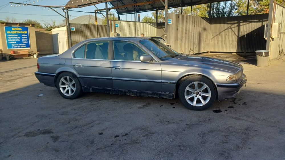 Бмв е38 бумер сатылады