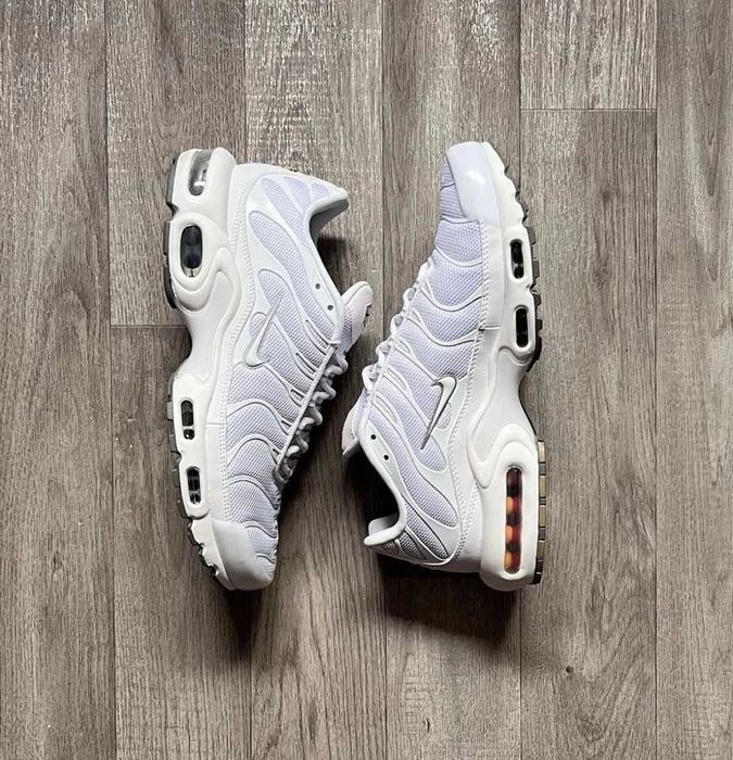 Nike Air Max TN PLUS Triple White POPULAR! (всички номера от/до 36-46)