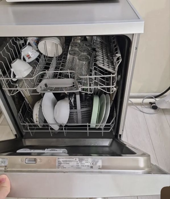 Посудомоечная машина BOSCH