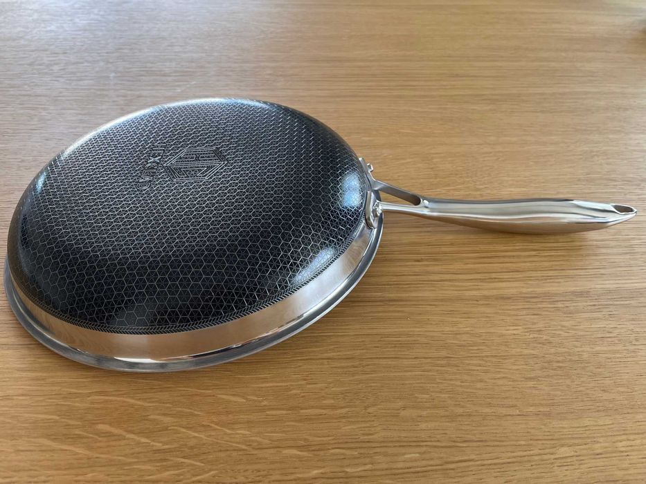 HexClad тиган 25см Hybrid Pan чисто нов
