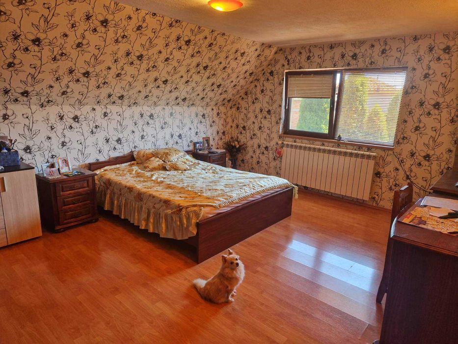 Имот Корект продава обзаведена Двуетажна Къща, с. Боянци, обл. Пловдив