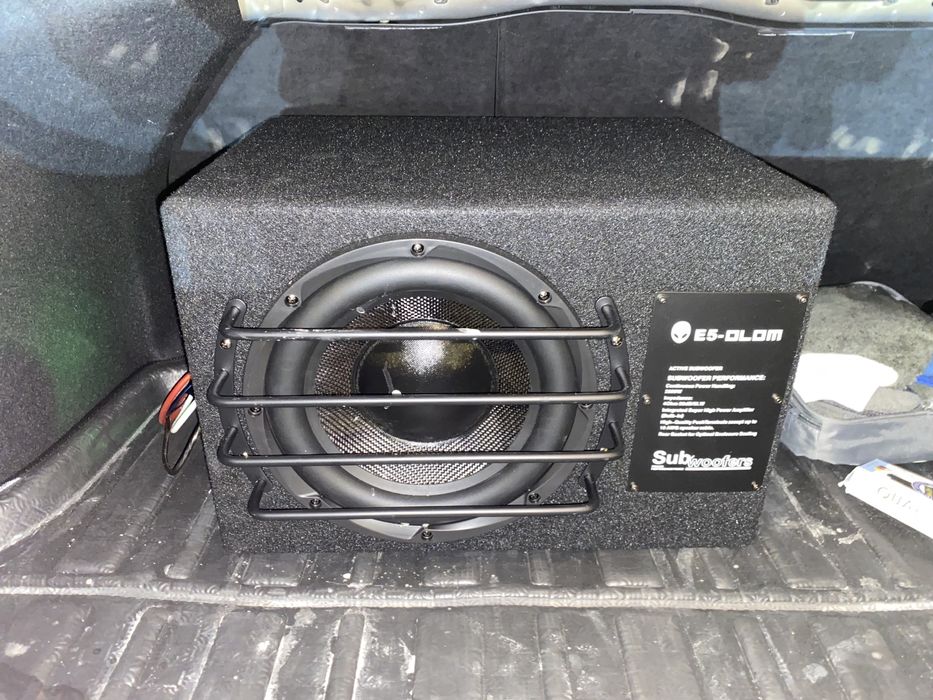 Продам сабвуфер новый