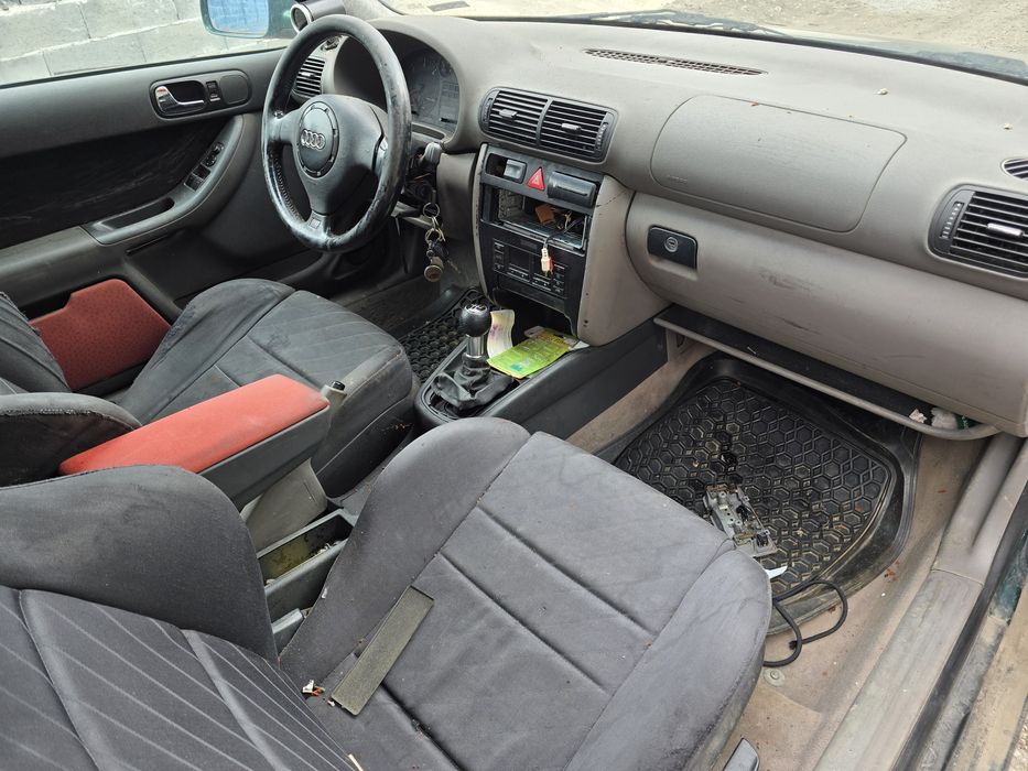 Продавам ауди а3 8л 1.9 90кс на части