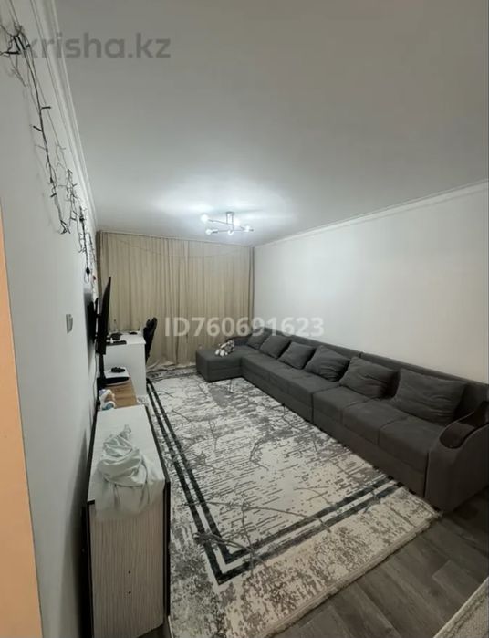 Продам 2-х комнатную квартиру срочно