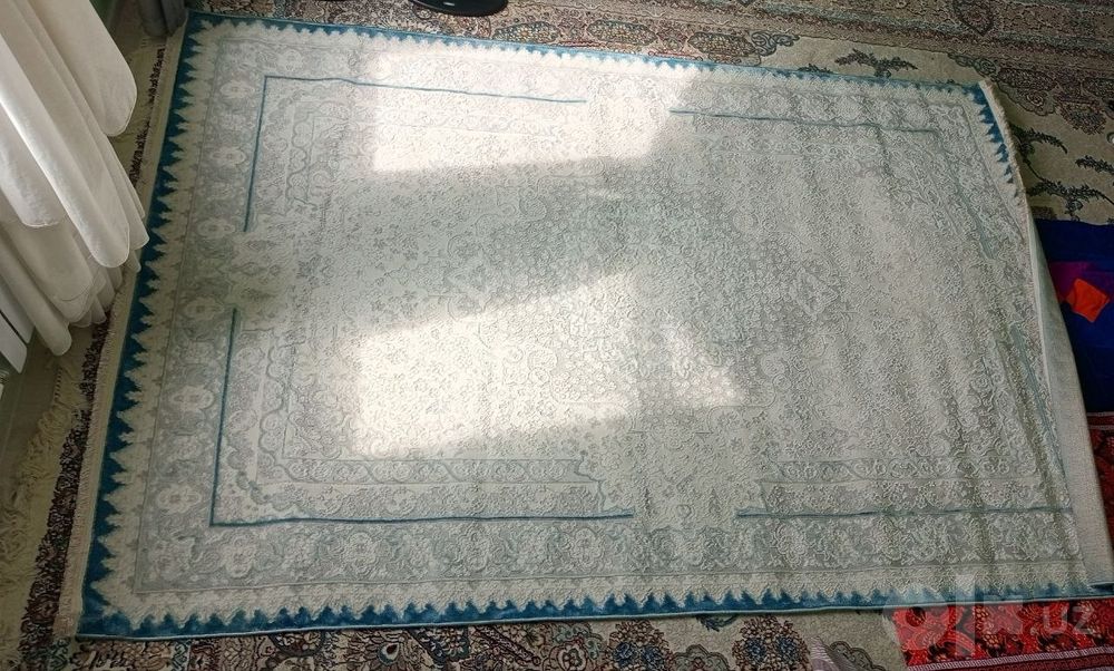 Gilam sotiladi.Yangi.Ishlatilmagan