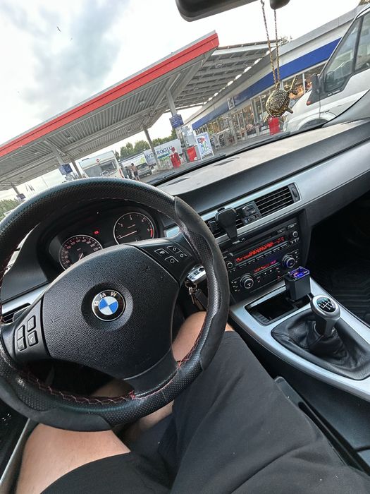 Se vinde Bmw E91 2012