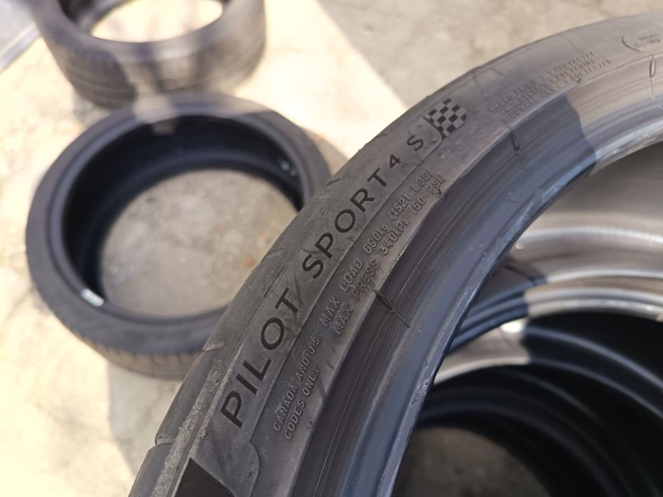 Anvelope vara 245 35 20 Michelin 2020.5mm