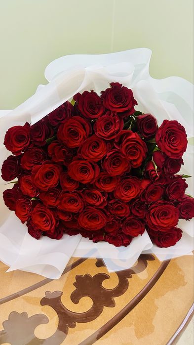 Продам метровые красивые розы