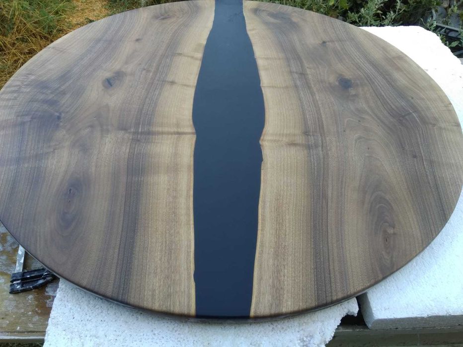 Маси и плотове от масивна дървесина и епоксидна смола