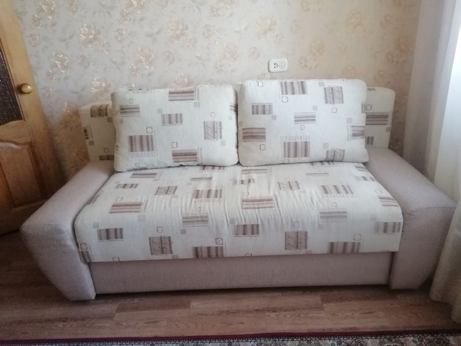 Диван мягкий, раскладывающийся