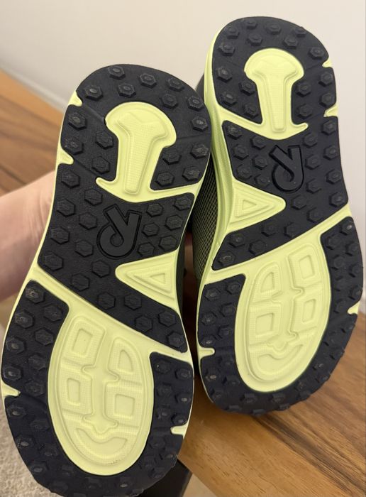 Продам детские кроссовки оригинал Reima