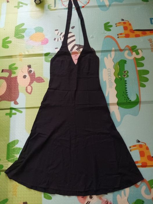 Сарафан с открытой спиной.