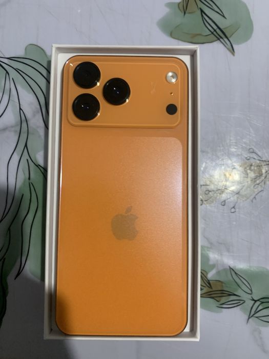 Продам Айфон 17 про макс андройд