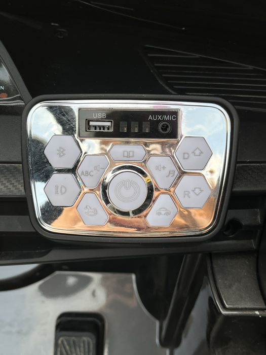 Продам электромобиль в отличном состоянии