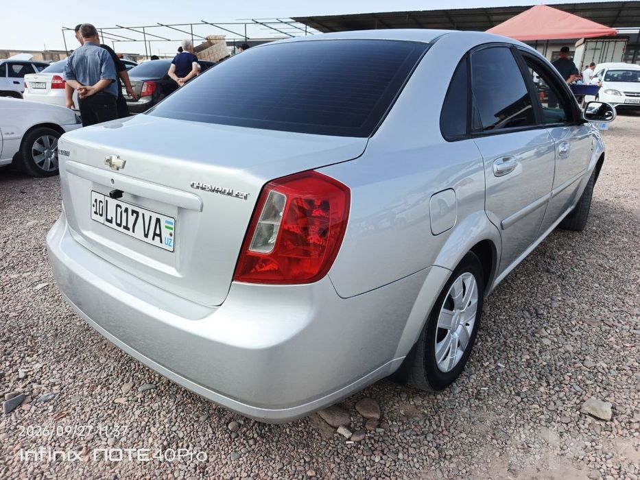 LACETTI сотилади