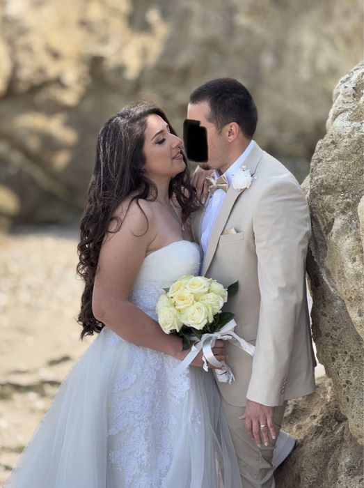 Сватбена рокля размер М с гол гръб