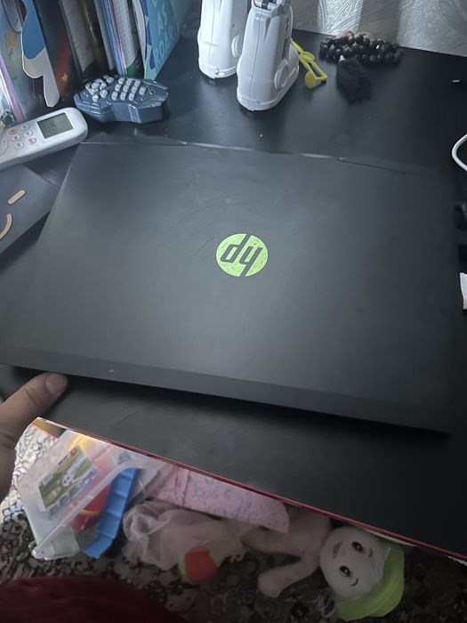 Noutbook sotiladi hp sastayanasi yaxshi intel core i5 9gen