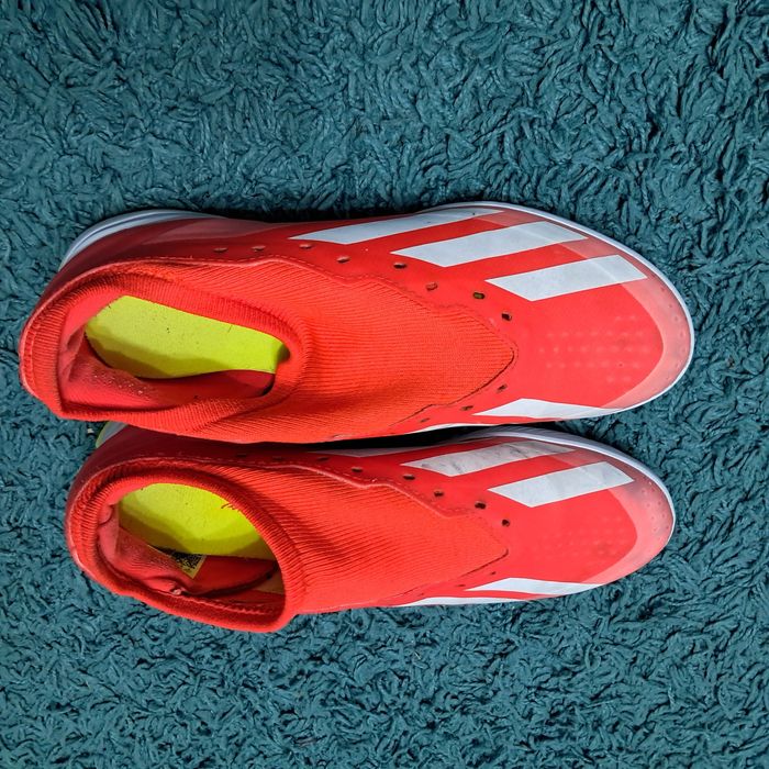 Adidasi sintetic s au sala Adidas