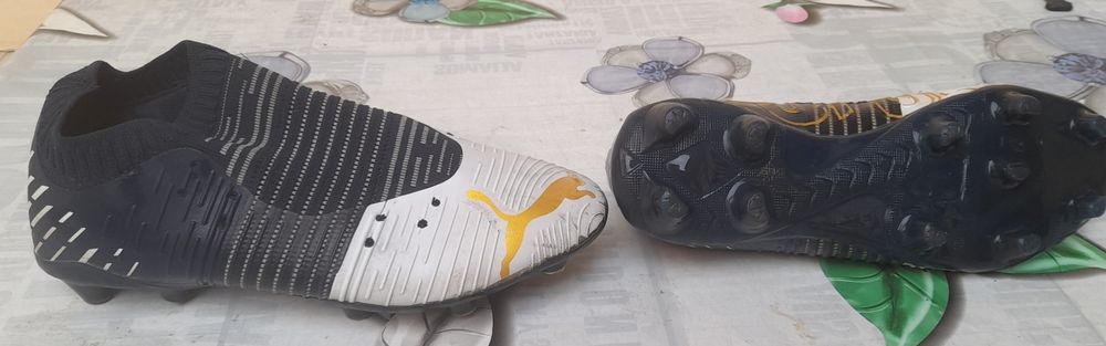 Продаются футбольные бутсы адидас и пума в хорошем состоянии