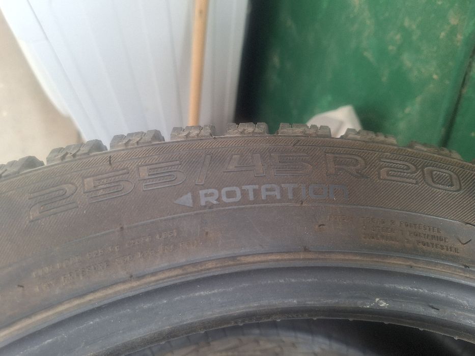 Зимние шины в отличном состоянии