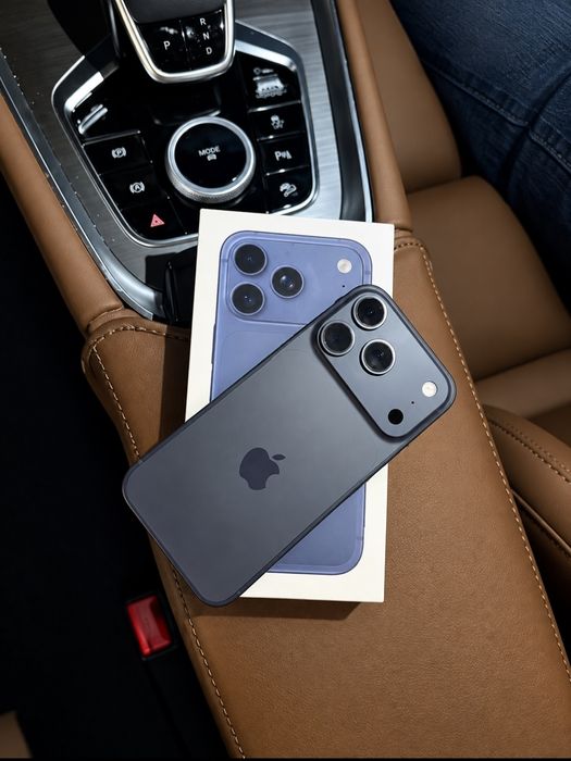 Продаю Iphone 17pro