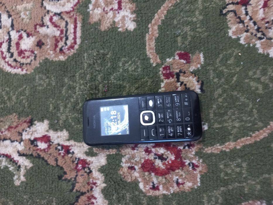 Простой телефон нокия и бю