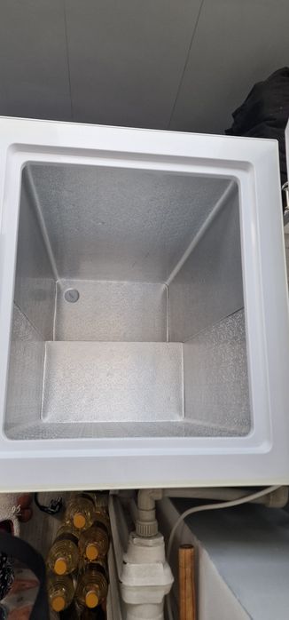 Морозильник / Морозильный ларь Elenberg EL-99C