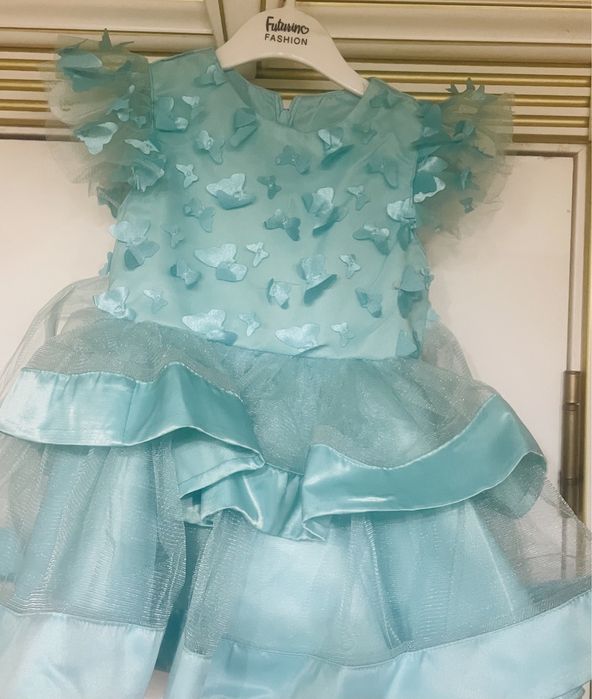 Платье на девочку