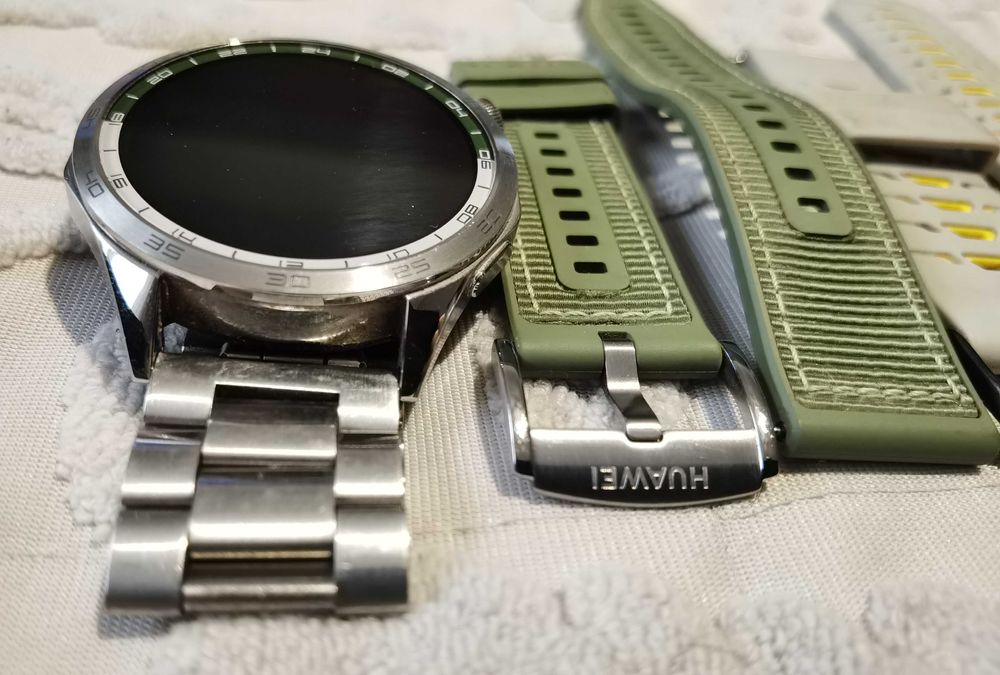 Продавам Huawei watch GT 4