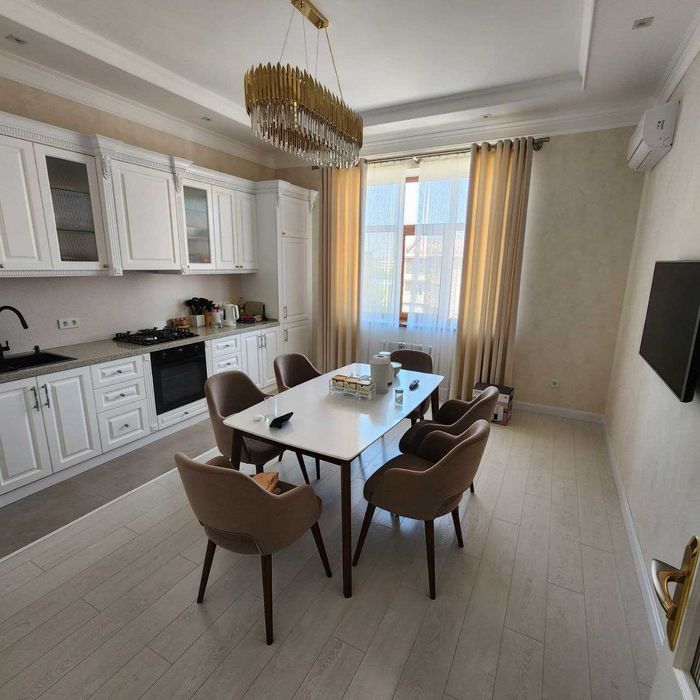 Gabus — редкий вариант  Мирабад, ;Тараса Шевченко 4 комнаты, 180 м²