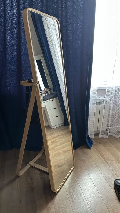 Продам напольное зеркало Икеа