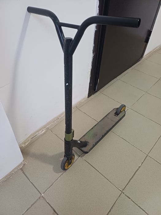 трюковой самокат