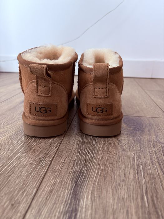 UGG noi impecabile marimea 37