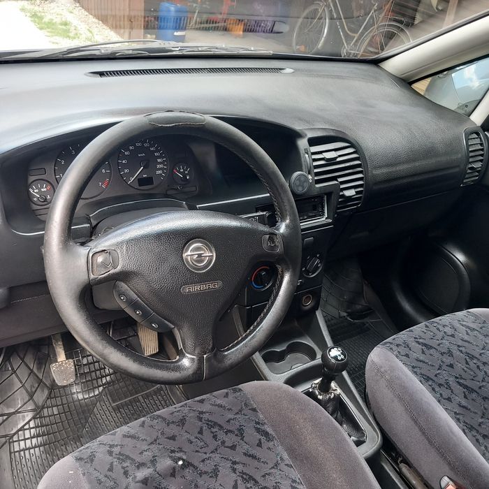 Vând..Opel zafira 7 locuri..